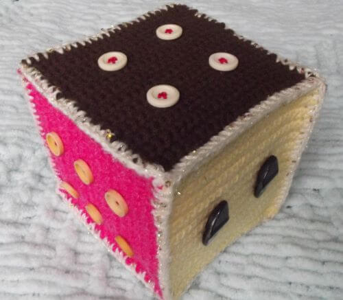 Розвиваюча іграшка кубик ручного плетіння для малюків